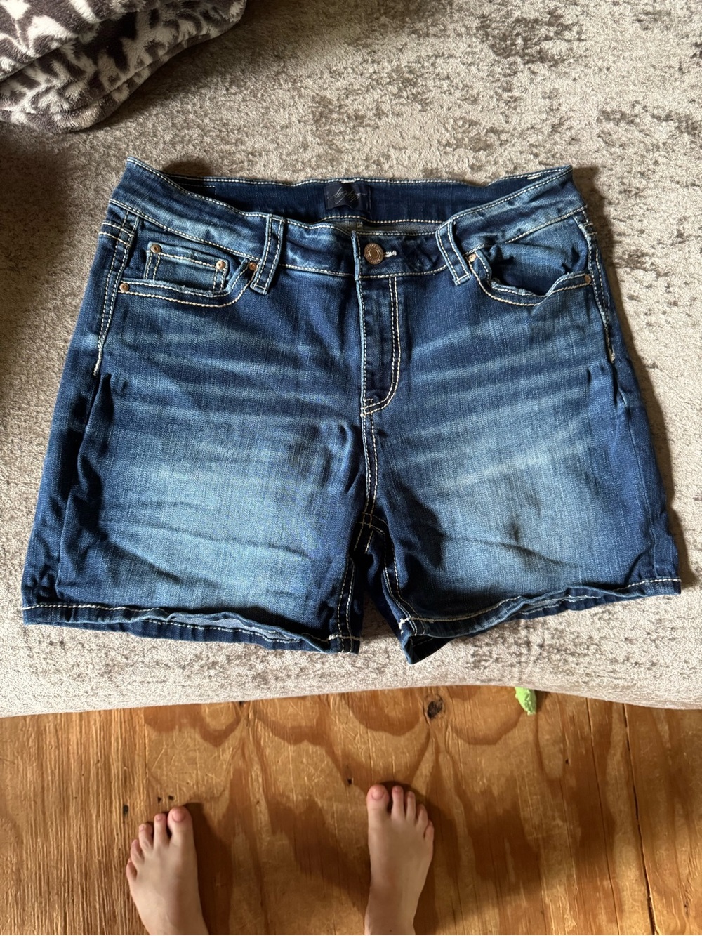 Daytrip Women's Mila Denim Washed Blue Shorts